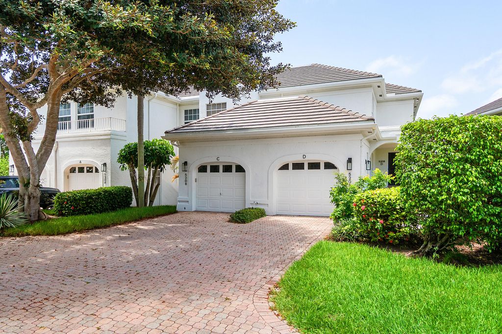 Photo of 5208 Lake Catalina Drive N #D, Boca Raton, FL 33496 (MLS # B26053868)