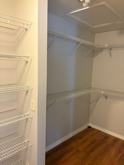 Lovins Twnhs Condo - Residential Lease