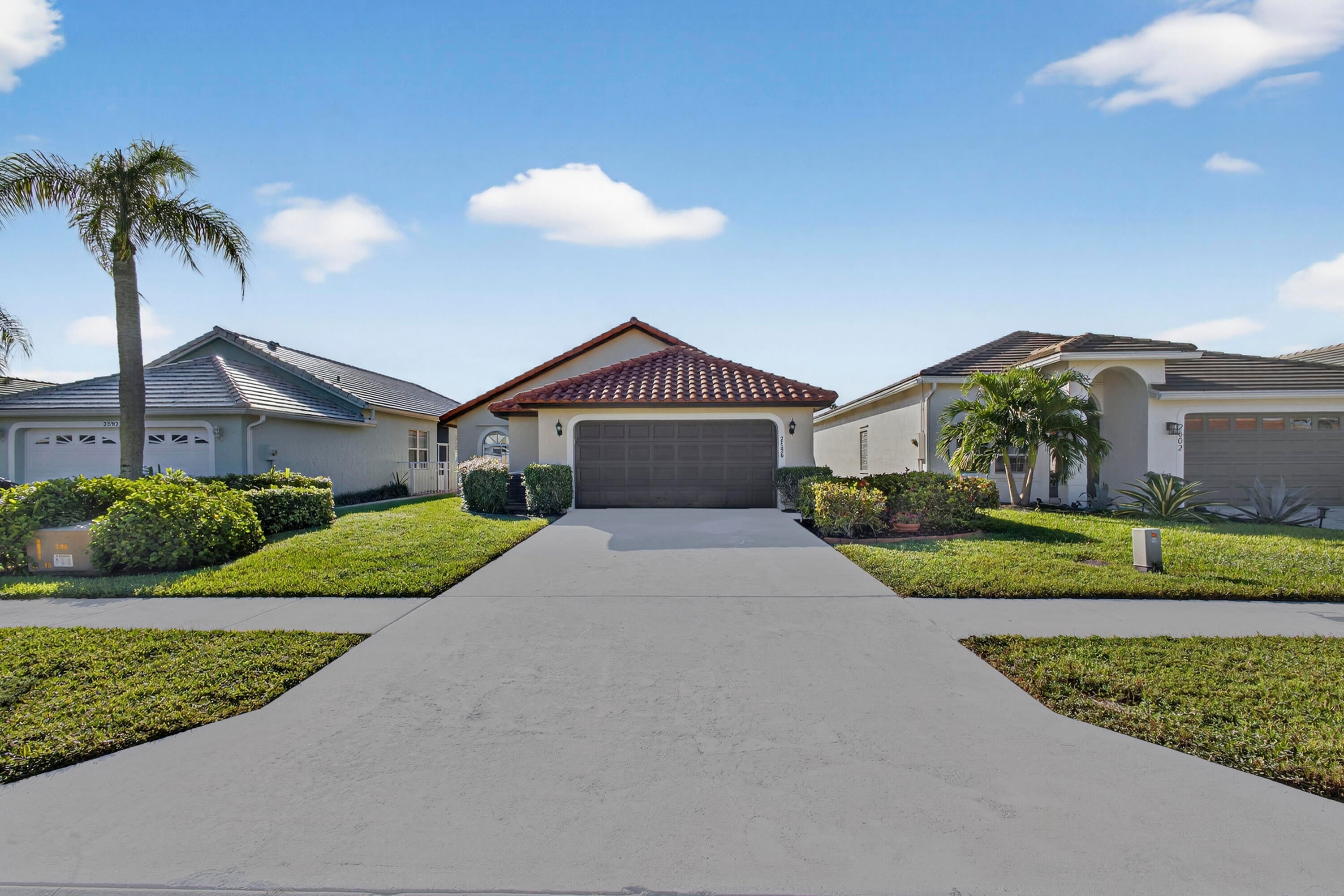 2596 Country Golf Drive