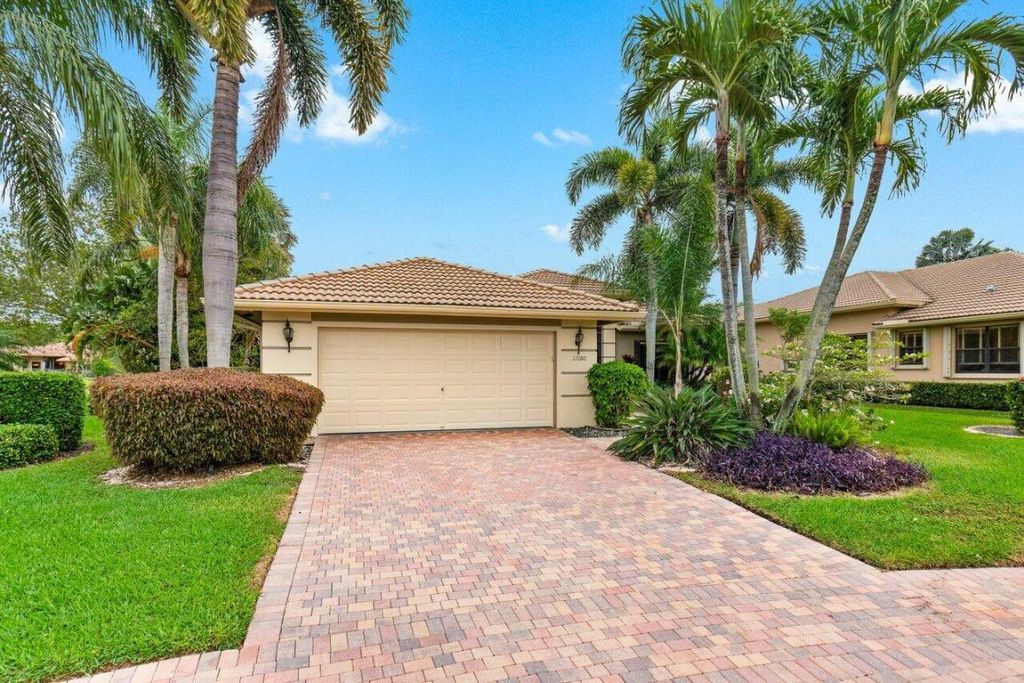 Photo of 11080 Via Savona, Boynton Beach, FL 33437 (MLS # R11073425)