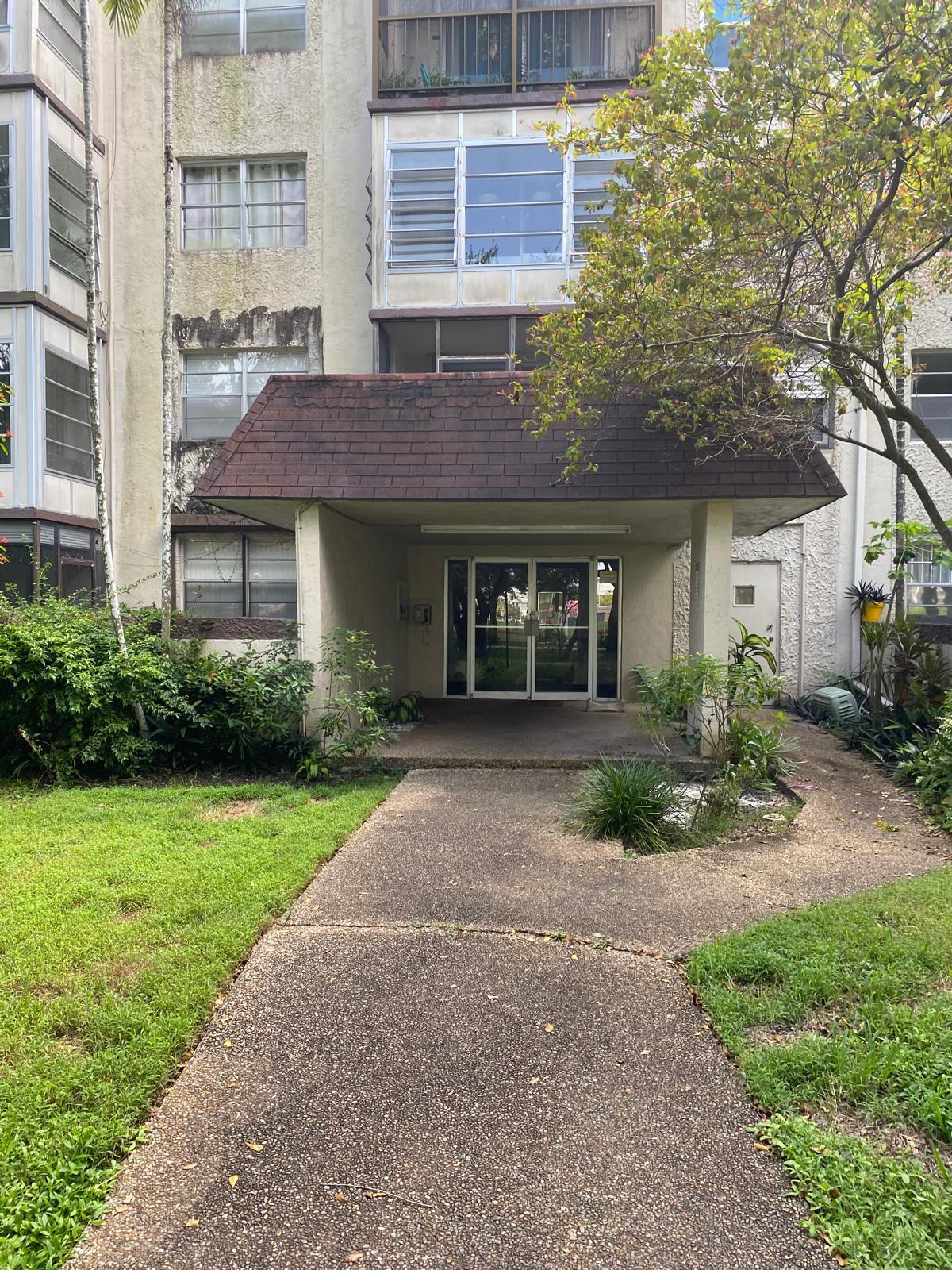 OMEGA CONDO NO 1 - Residential