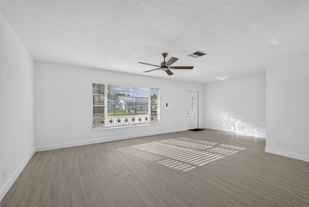 Photo of 7422 NW 70TH Avenue, Tamarac, FL 33321 (MLS # B26087111)