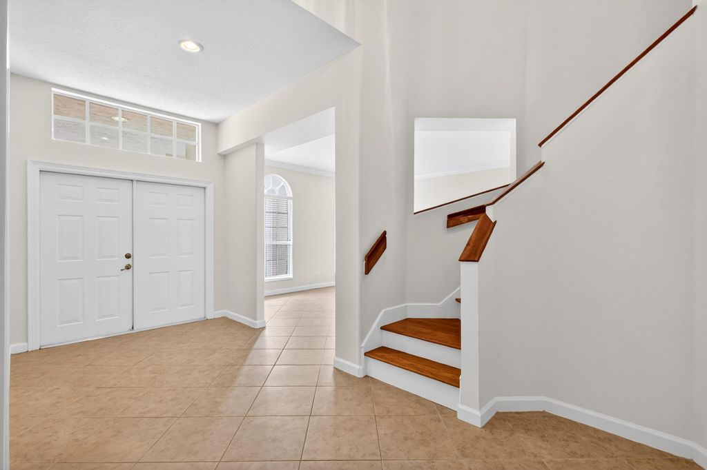 Photo of 194 Lone Pine Drive, Palm Beach Gardens, FL 33410 (MLS # B26014589)