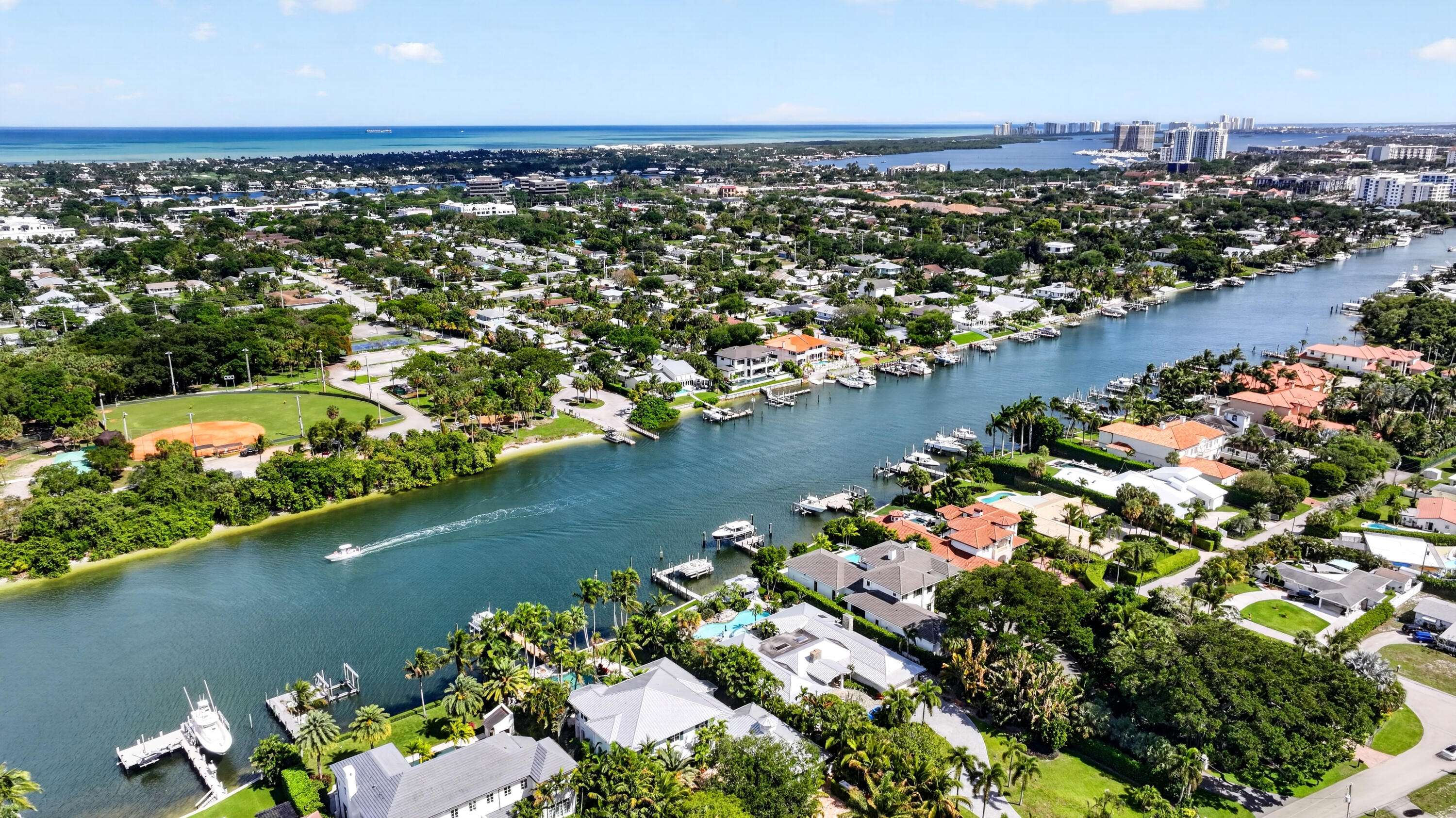 LONE PINE - Residential