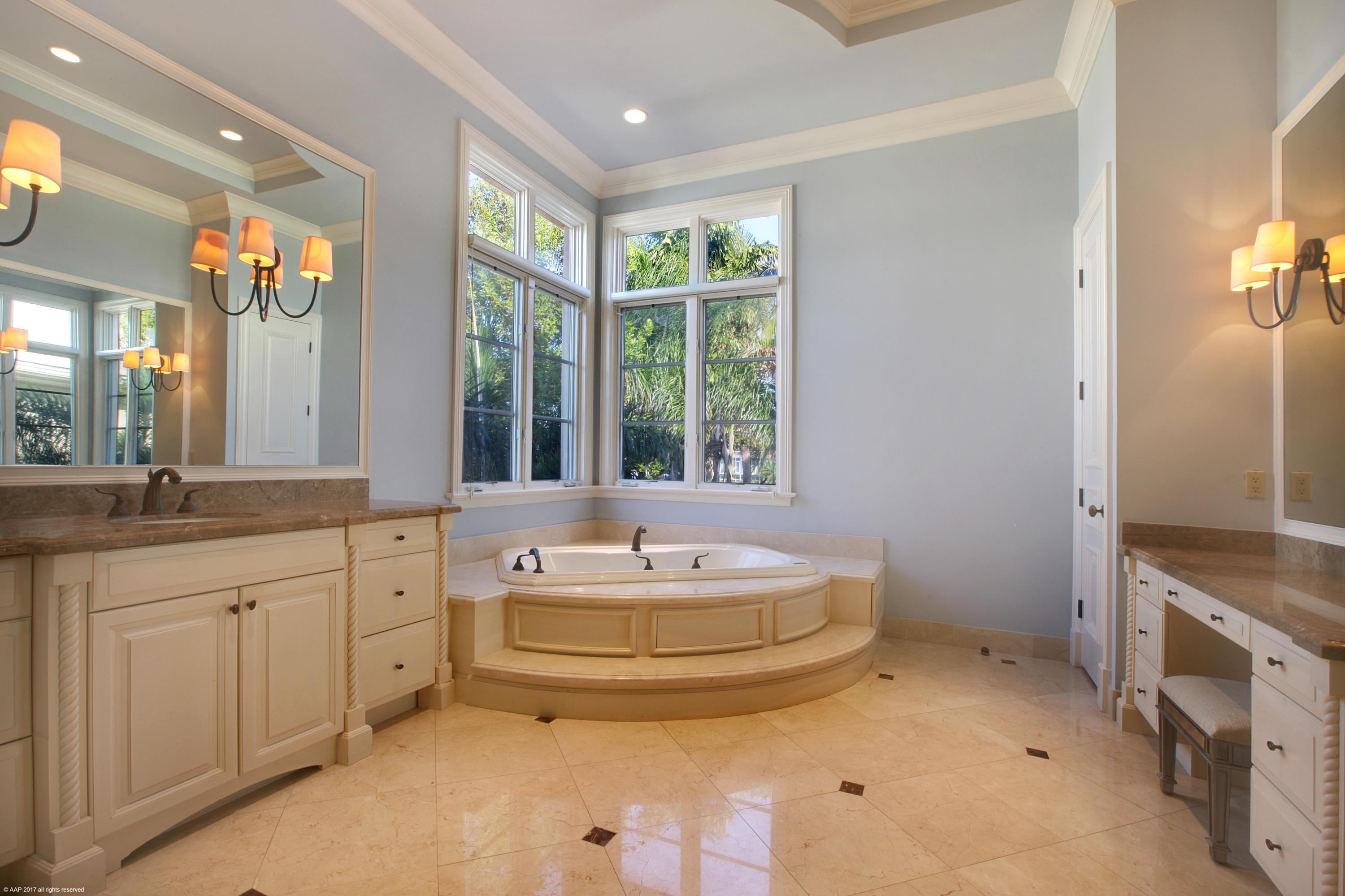 Palm Trail - Residential