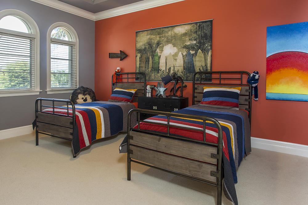 Palm Trail - Residential