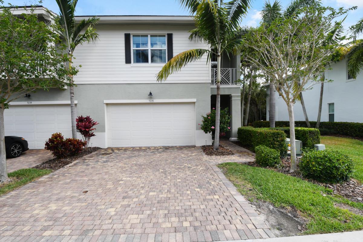 Incredible opportunity to lease a well-appointed, end unit townhome in the desirable community of Hampton Cay. This unit is being offered fully furnished where you don't need to bring anything but your clothes and toothbrush. The unit has 3 bedrooms and 2.5 baths with a two car garage, and is equipped with hurricane impact glass, stone countertops, high end appliances, custom closets, and high quality furnishings that have been well cared for. Hampton Cay is perfectly located at PGA Blvd and Central Blvd where you can walk or bike to some of the best restaurants Palm Beach Gardens has to offer with access to both I-95 or the Turnpike in less than one minute for easy commuting! The community also offers a resort pool, fitness center, and a clubhouse for your enjoyment.