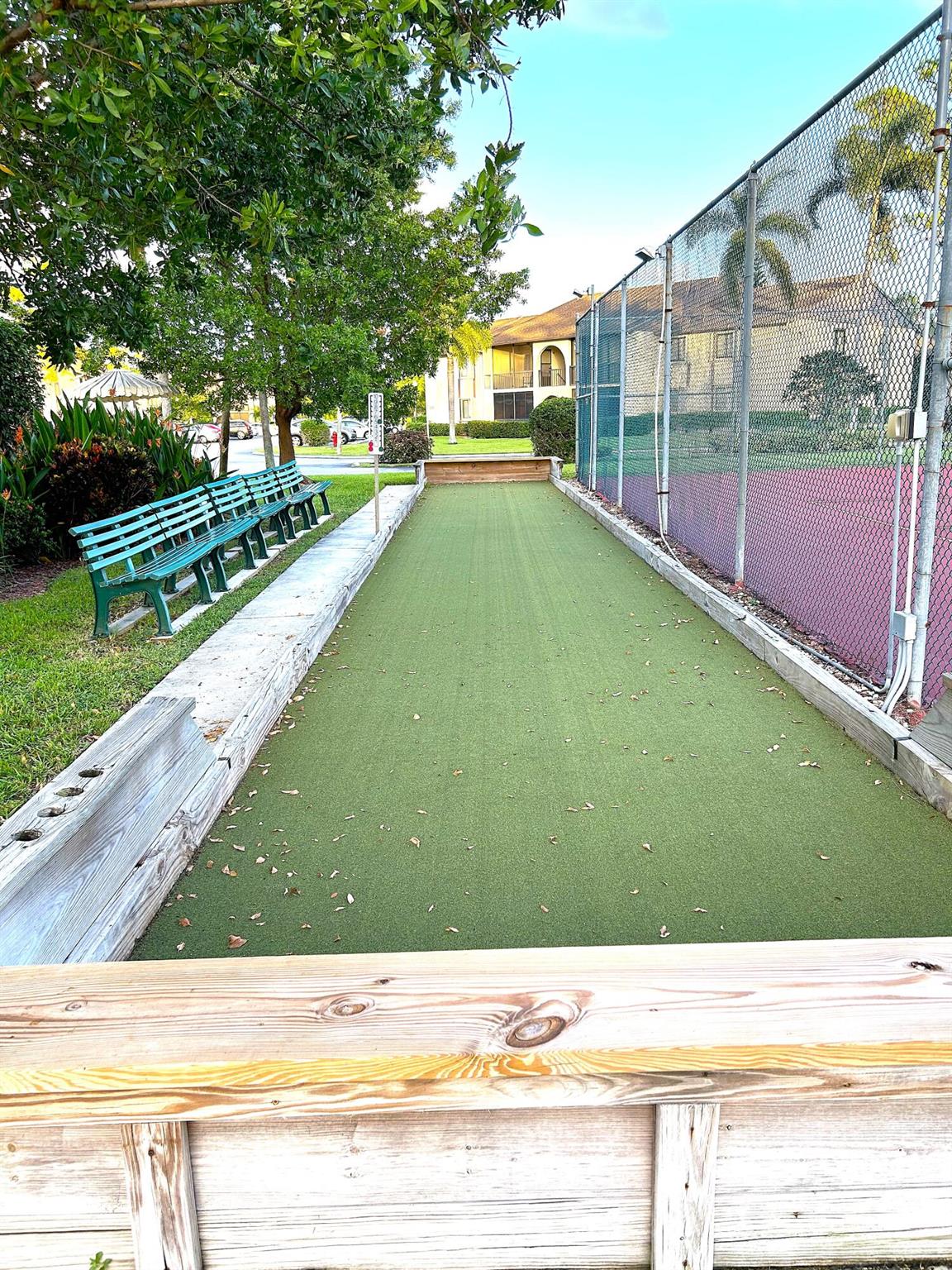 PINE RIDGE SOUTH III COND - Residential