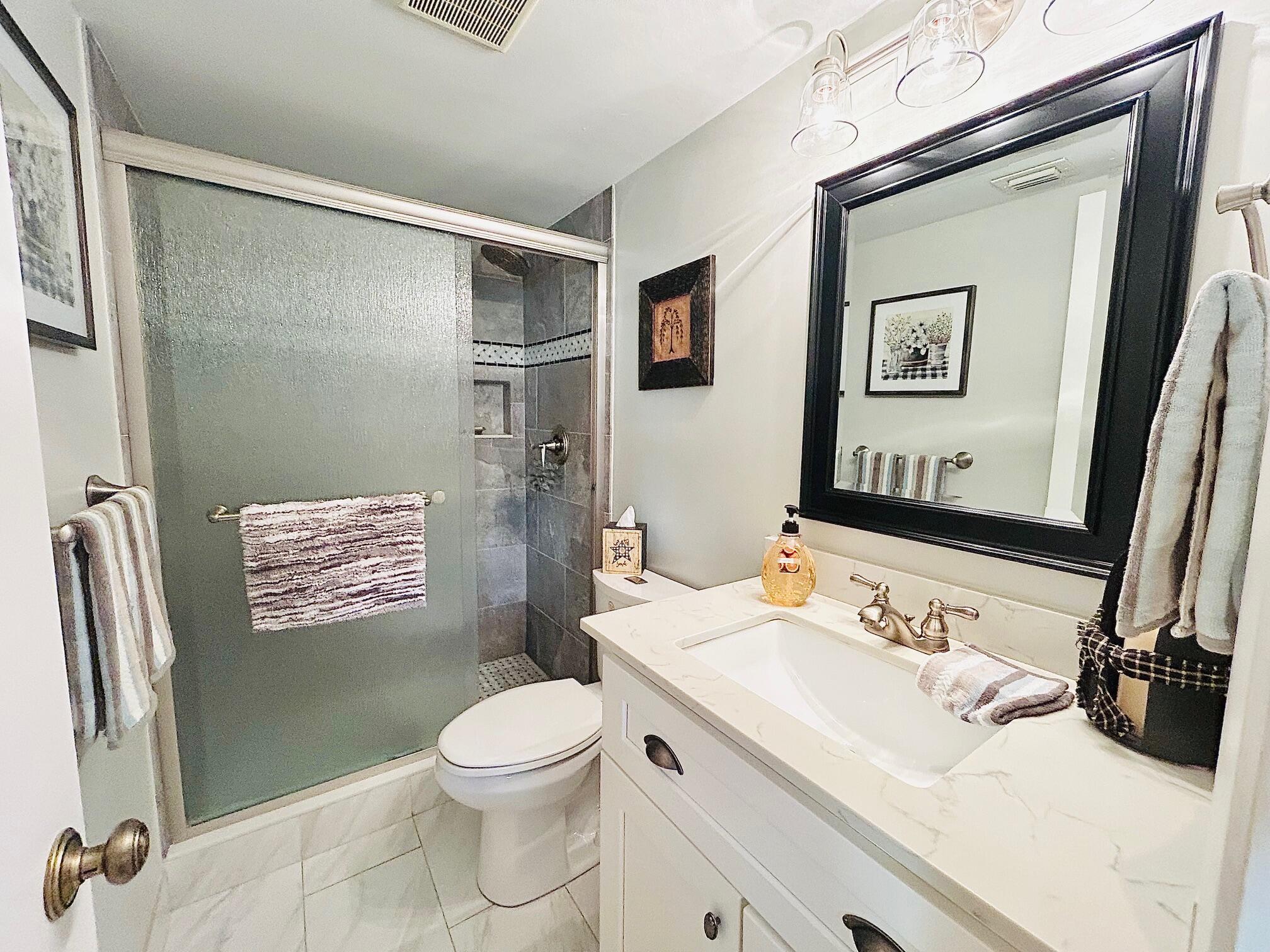 PINE RIDGE SOUTH III COND - Residential