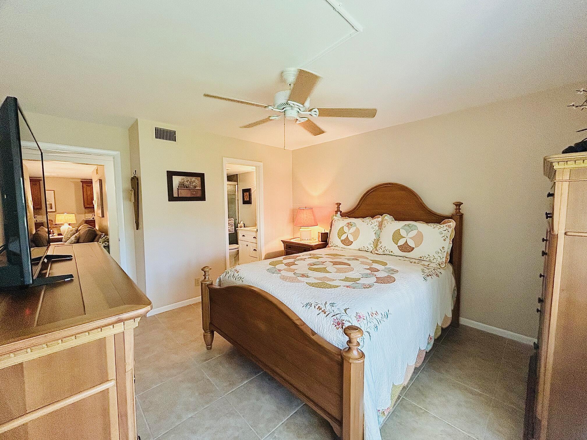 PINE RIDGE SOUTH III COND - Residential