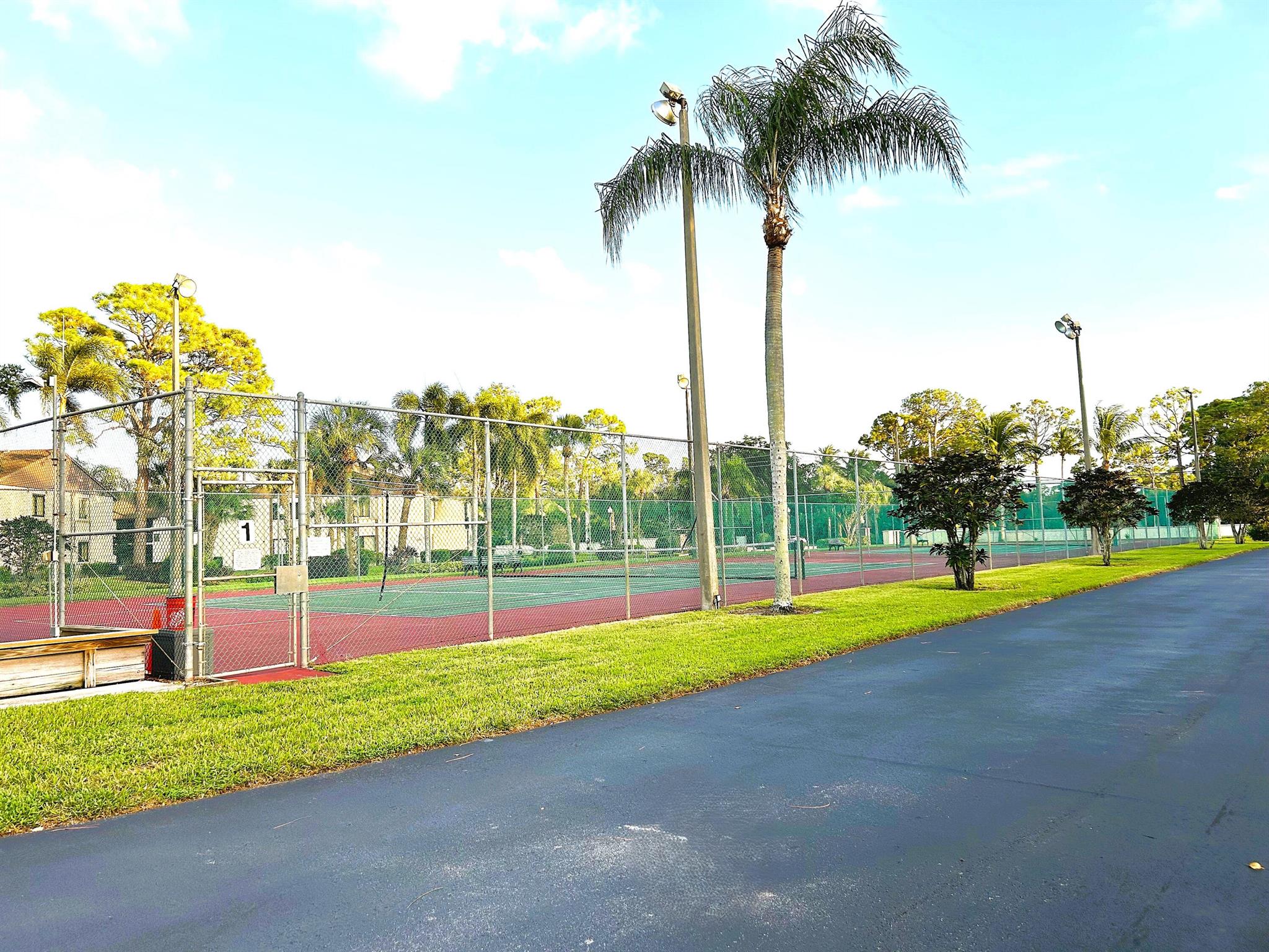 PINE RIDGE SOUTH III COND - Residential