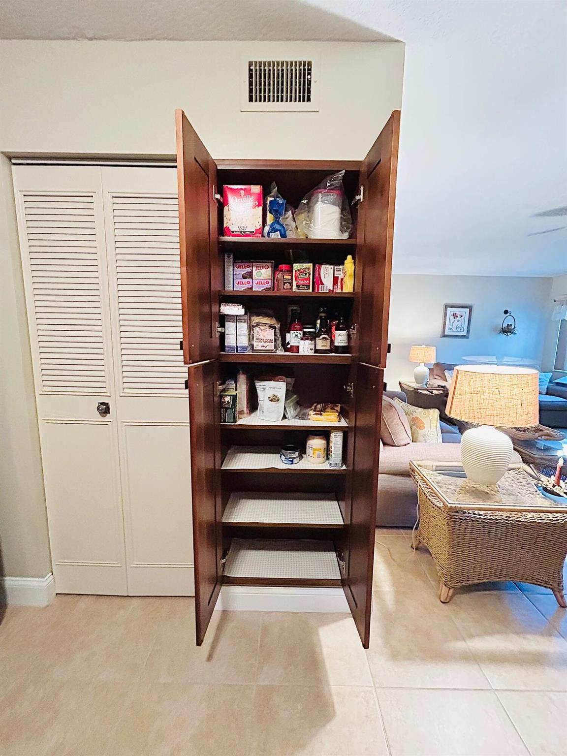 PINE RIDGE SOUTH III COND - Residential