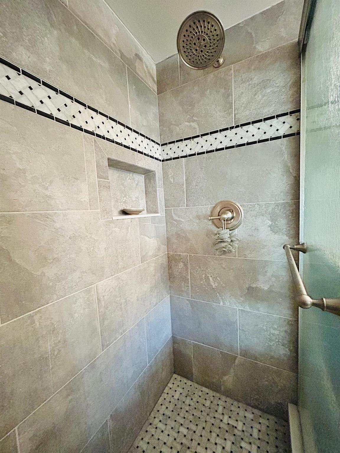 PINE RIDGE SOUTH III COND - Residential