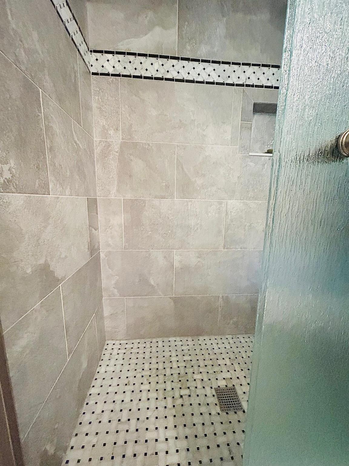 PINE RIDGE SOUTH III COND - Residential