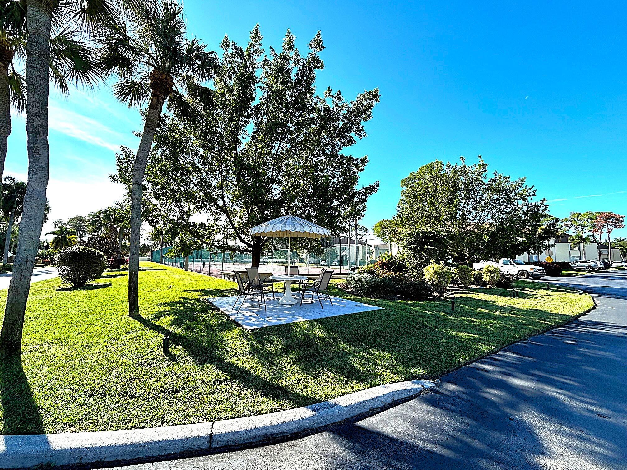 PINE RIDGE SOUTH III COND - Residential