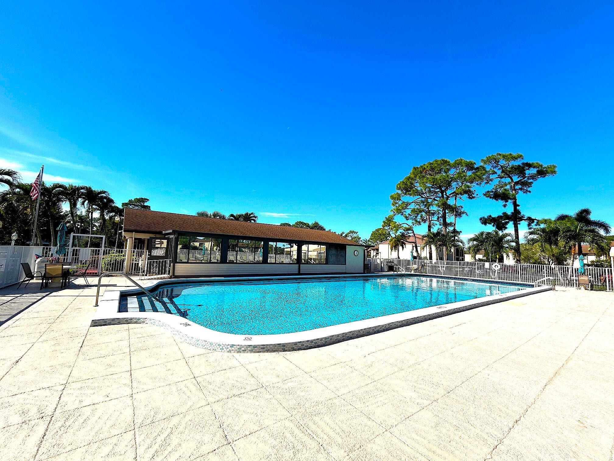 PINE RIDGE SOUTH III COND - Residential