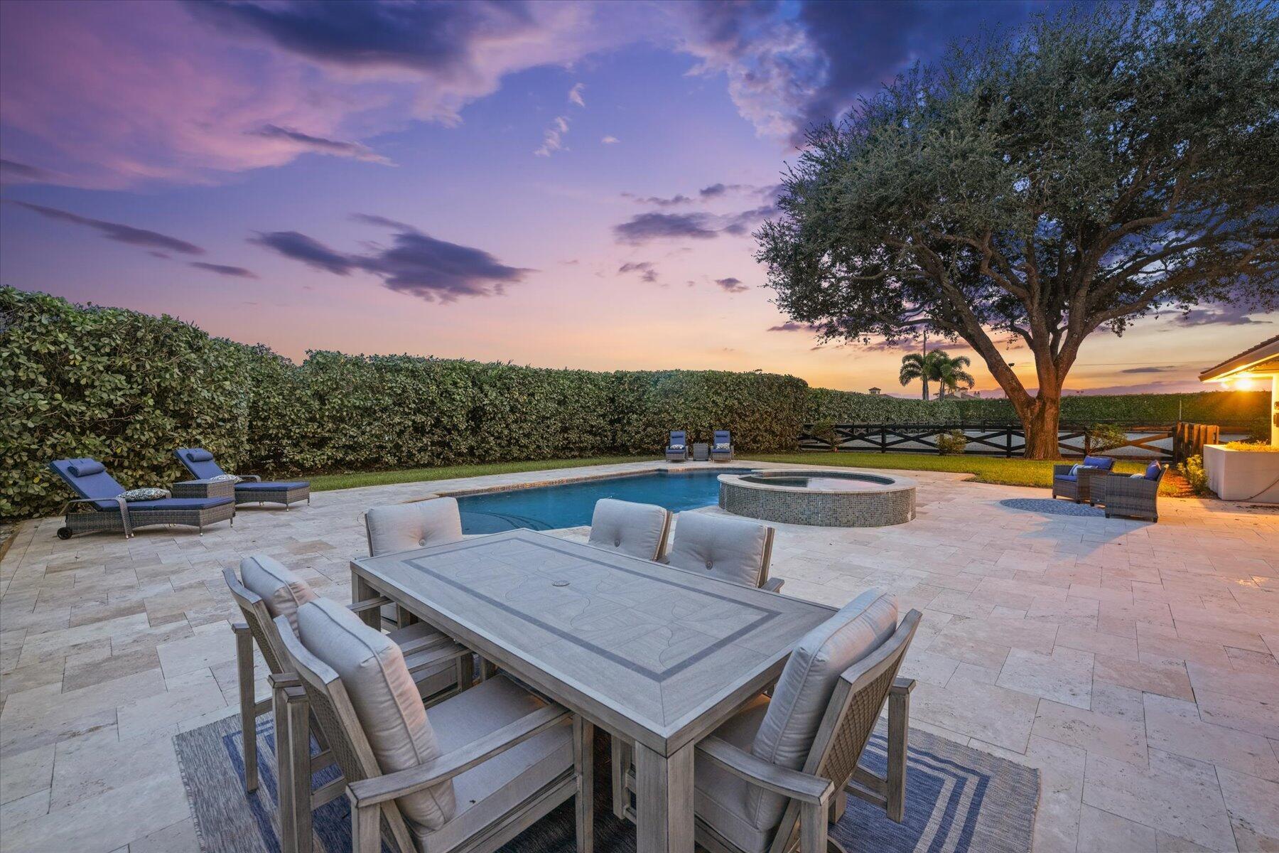 SADDLE TRAIL PARK OF WELL - Residential