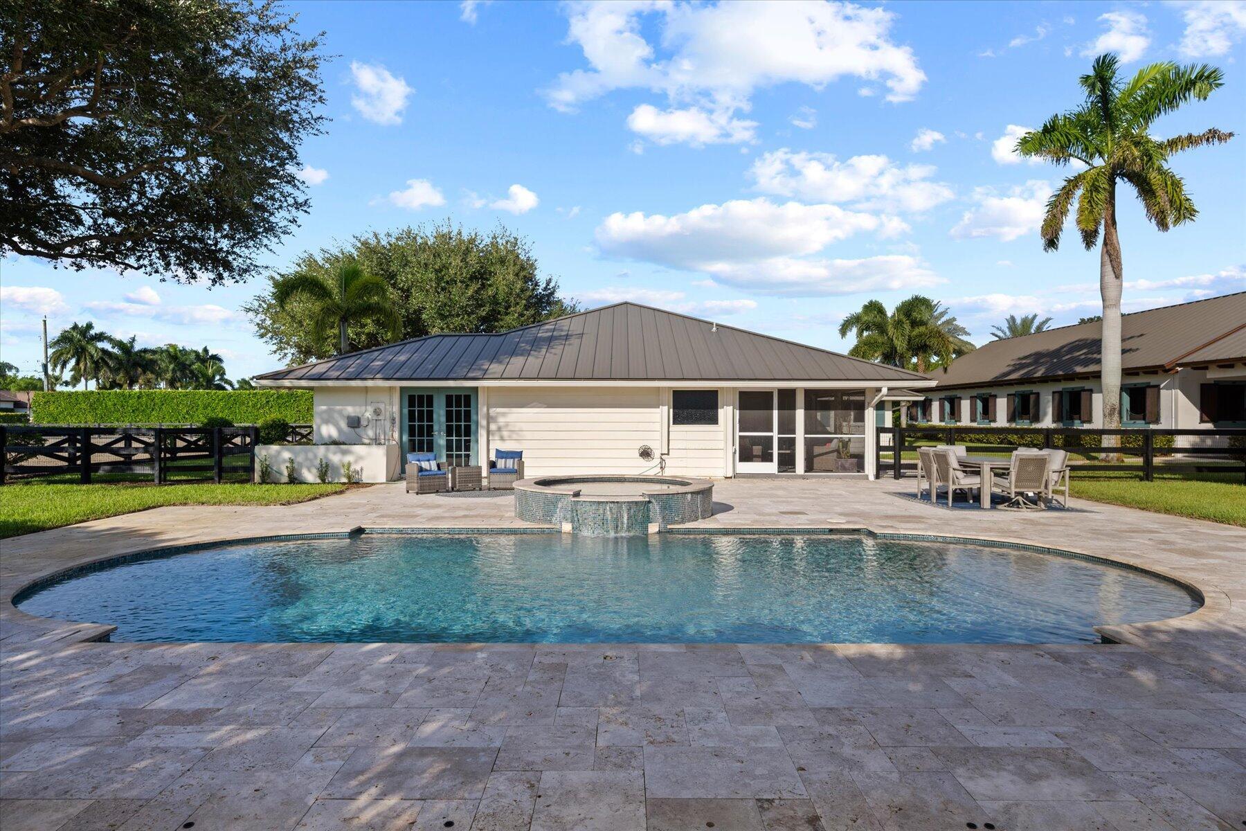 SADDLE TRAIL PARK OF WELL - Residential