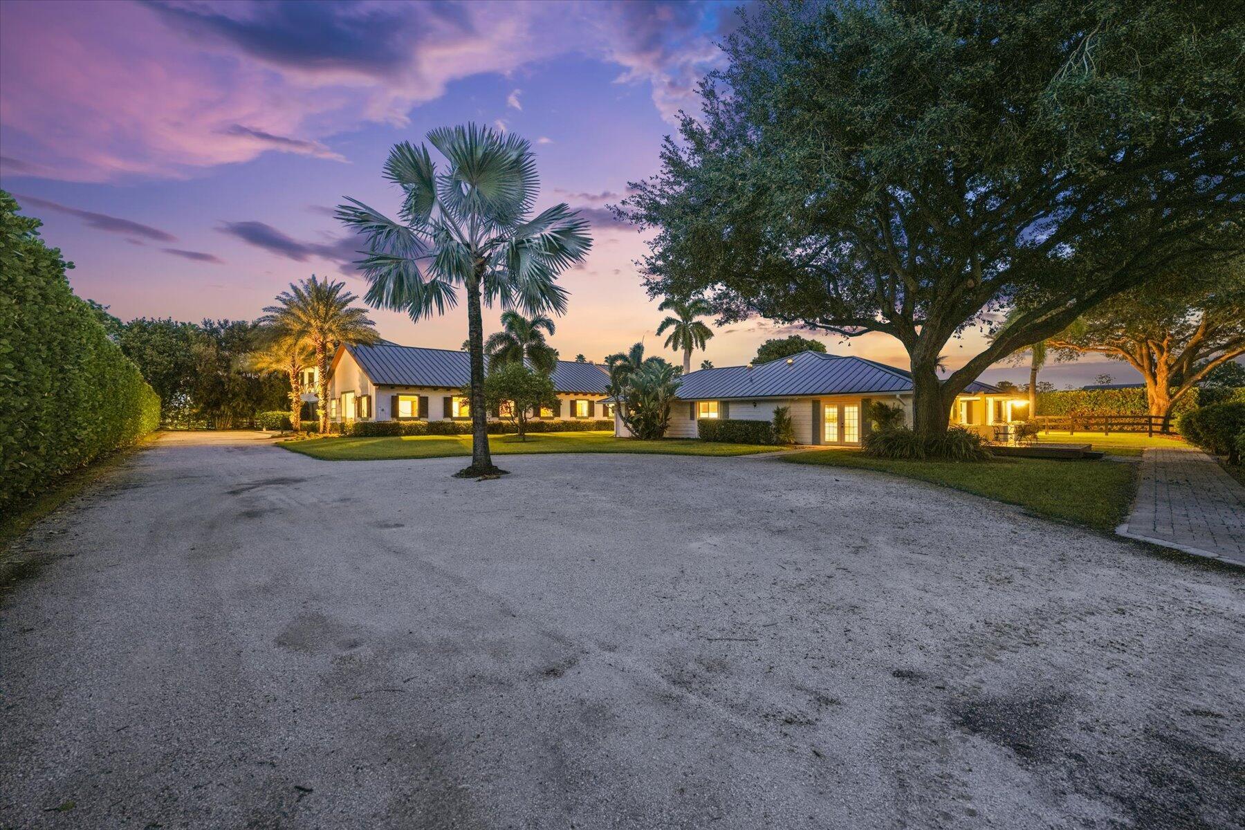 SADDLE TRAIL PARK OF WELL - Residential