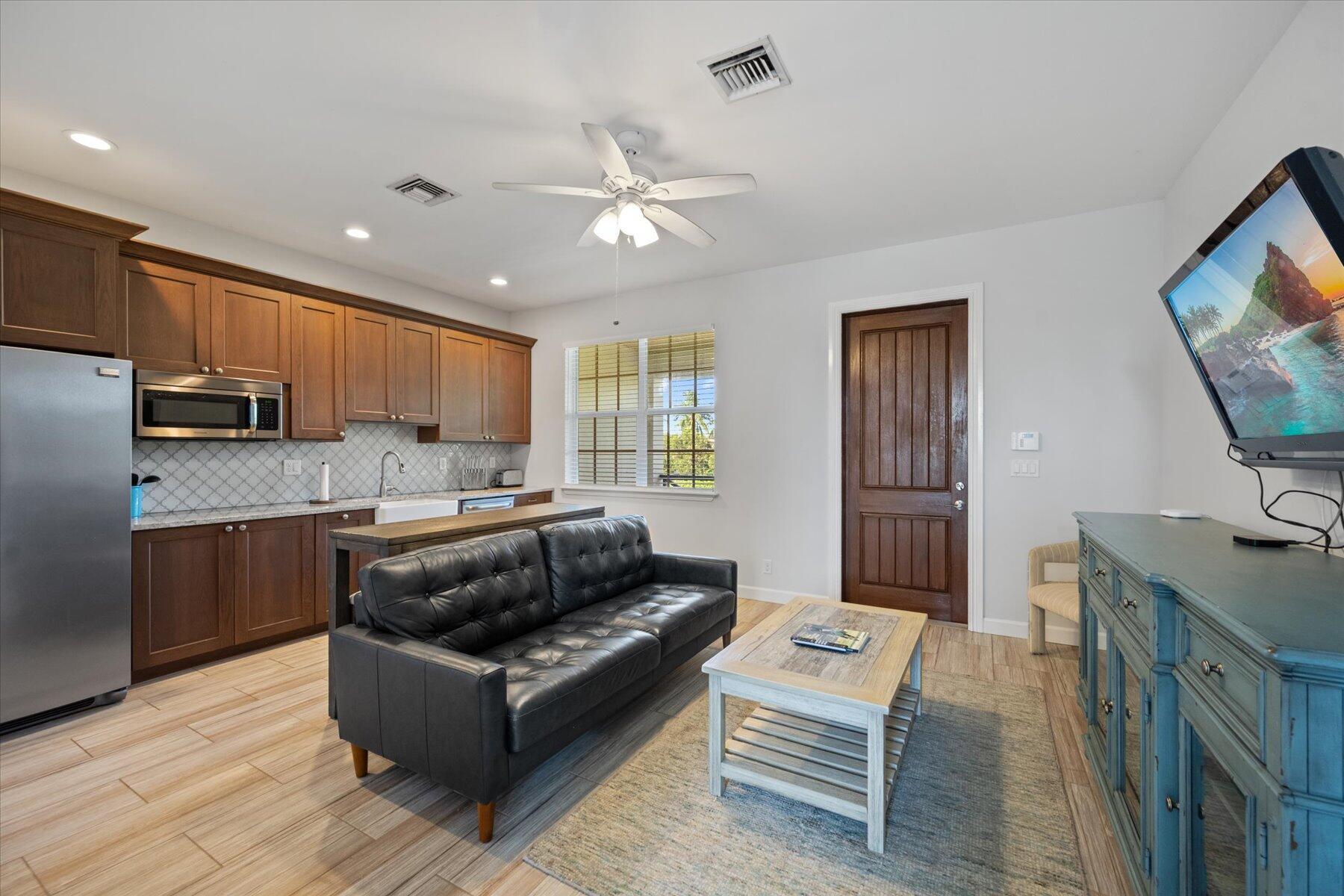 SADDLE TRAIL PARK OF WELL - Residential