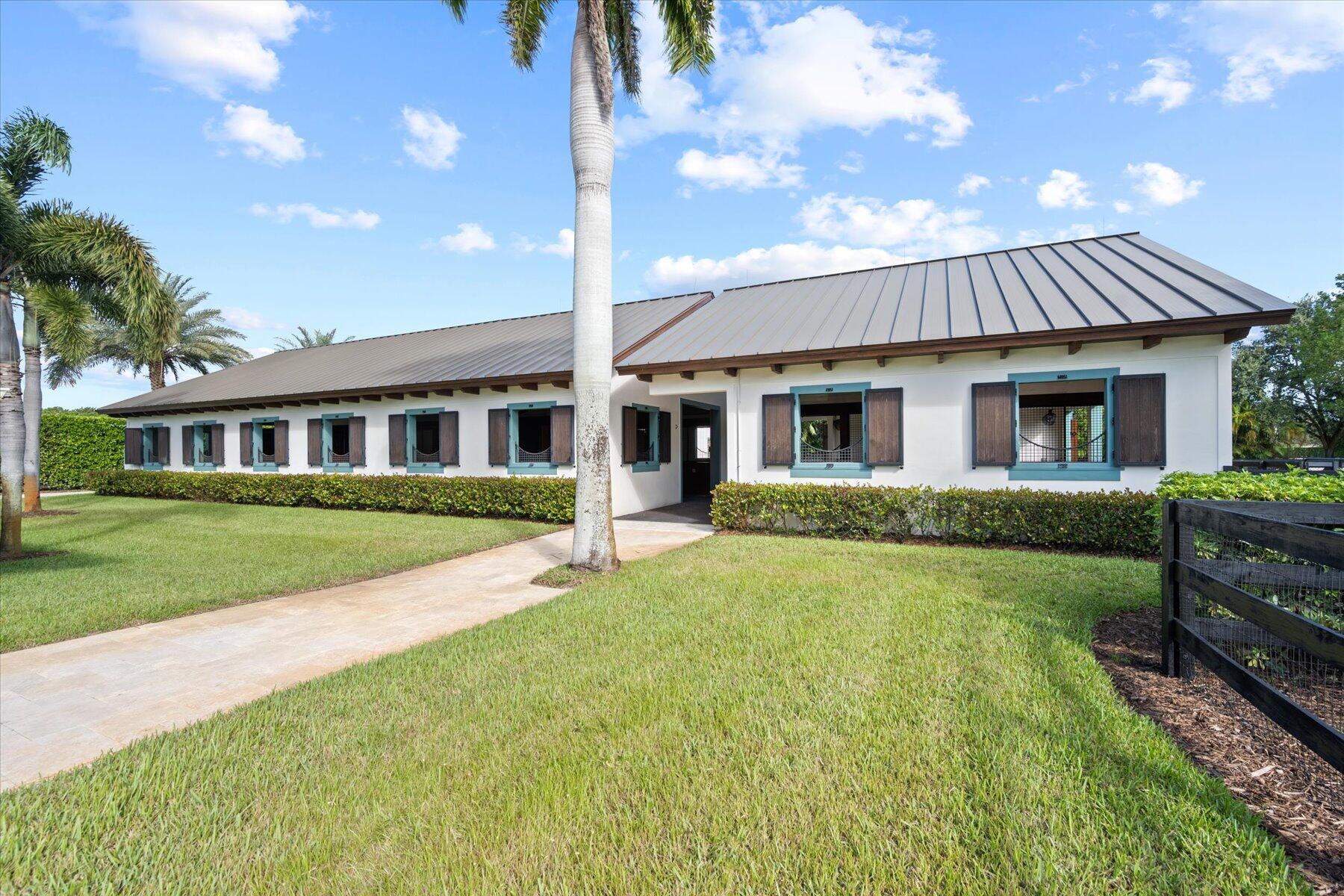 SADDLE TRAIL PARK OF WELL - Residential