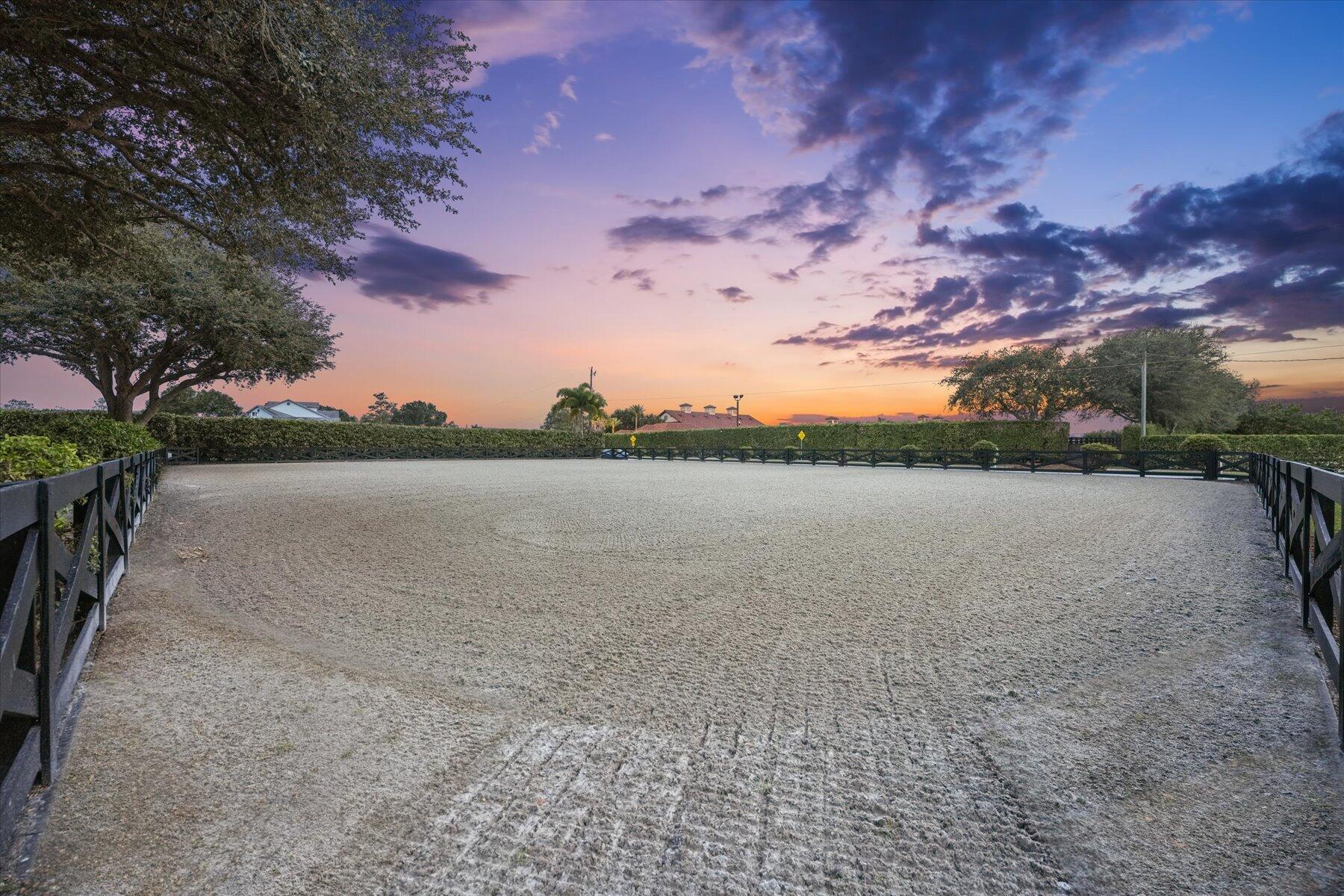 SADDLE TRAIL PARK OF WELL - Residential