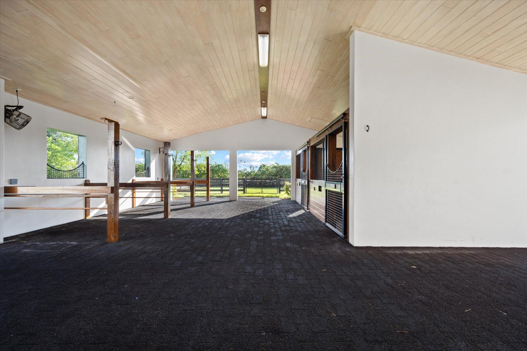 SADDLE TRAIL PARK OF WELL - Residential