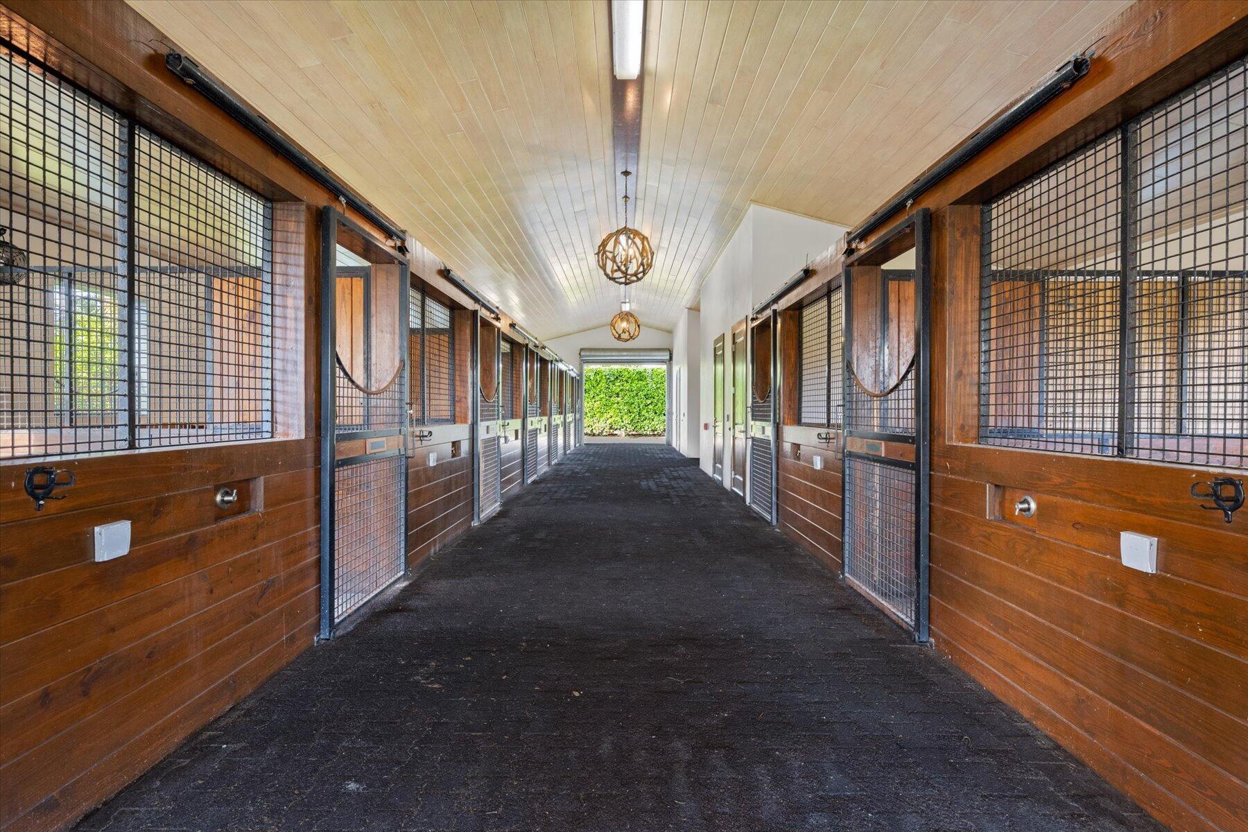 SADDLE TRAIL PARK OF WELL - Residential