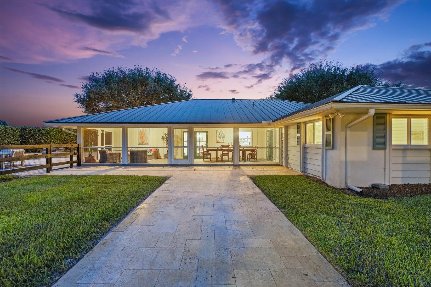 SADDLE TRAIL PARK OF WELL - Residential