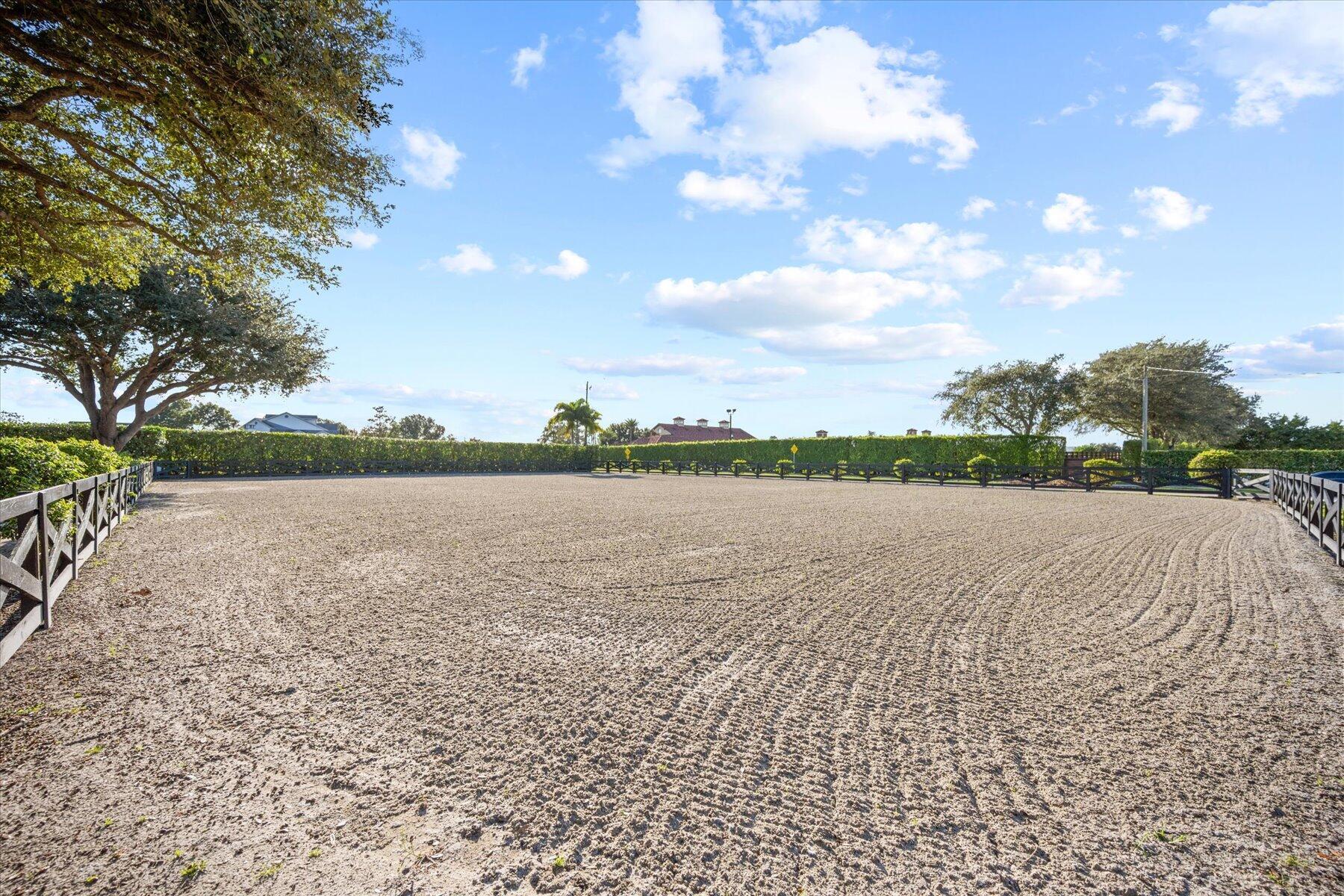 SADDLE TRAIL PARK OF WELL - Residential