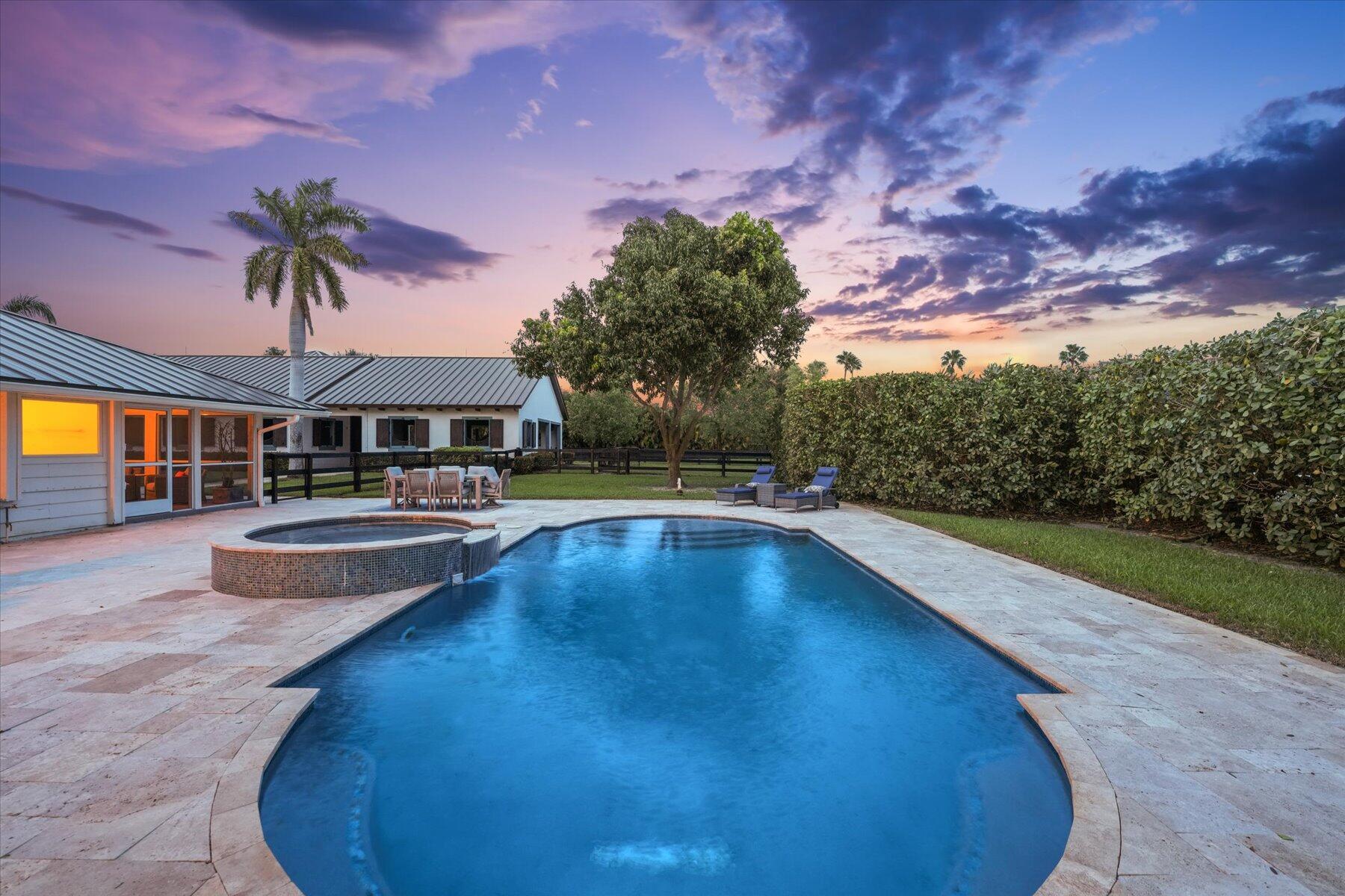 SADDLE TRAIL PARK OF WELL - Residential