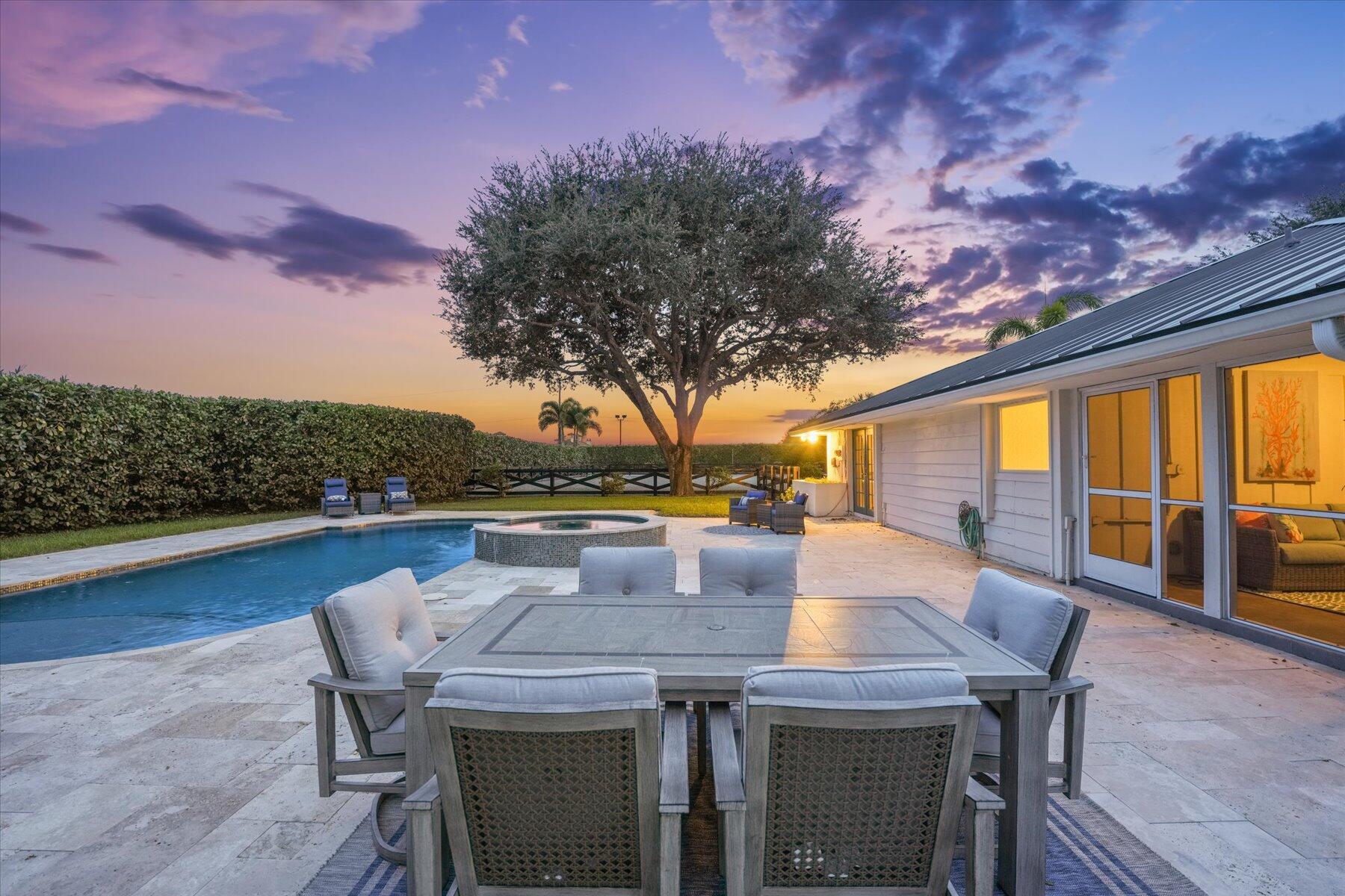 SADDLE TRAIL PARK OF WELL - Residential