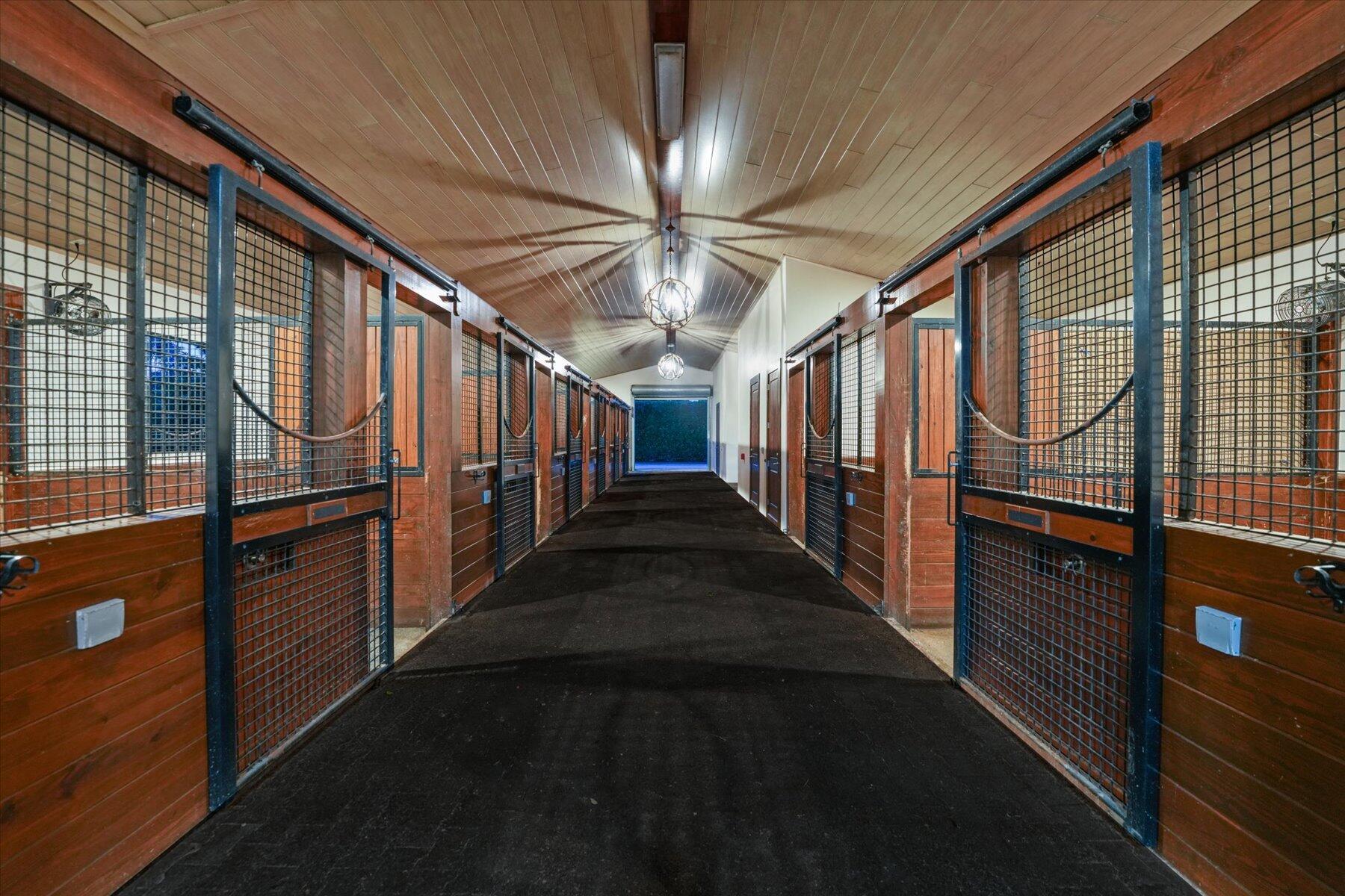 SADDLE TRAIL PARK OF WELL - Residential