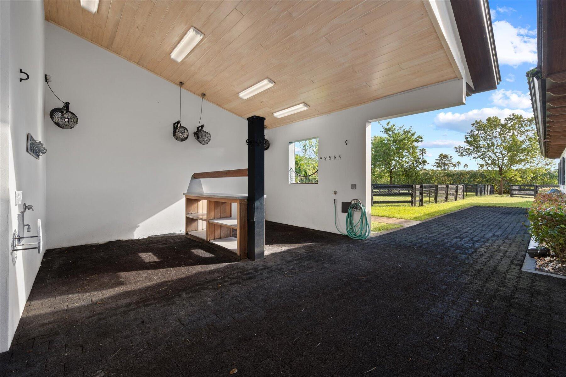 SADDLE TRAIL PARK OF WELL - Residential