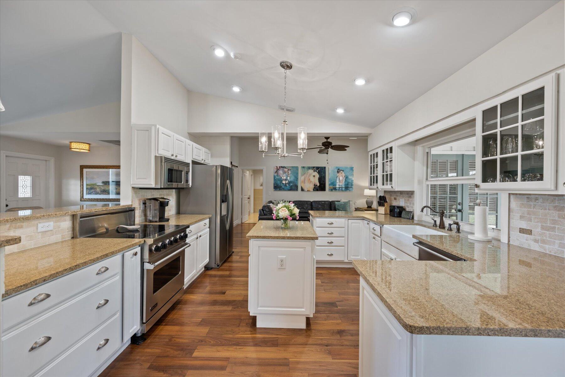 SADDLE TRAIL PARK OF WELL - Residential