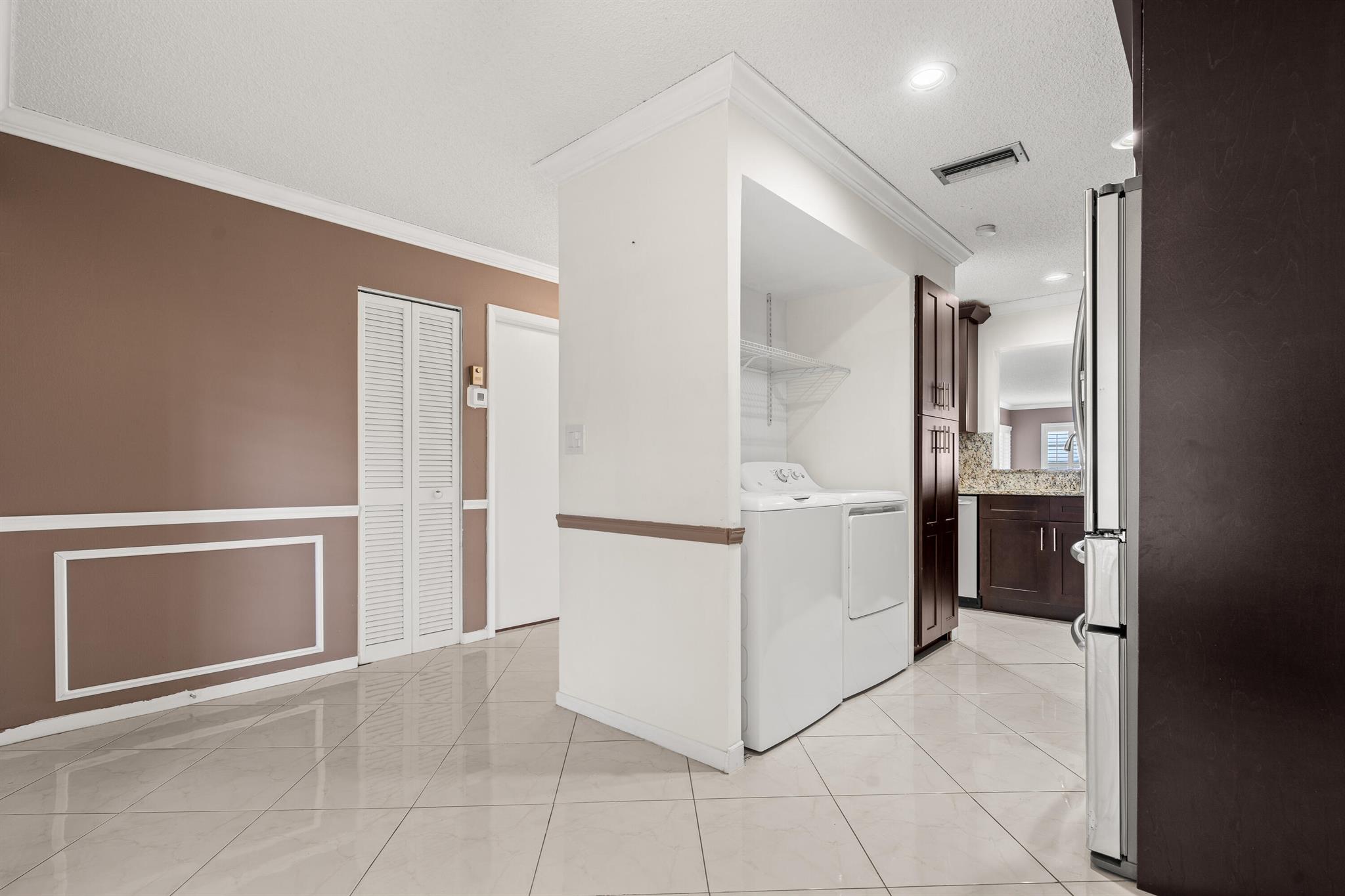 PALM GREENS AT VILLA DEL - Residential Lease