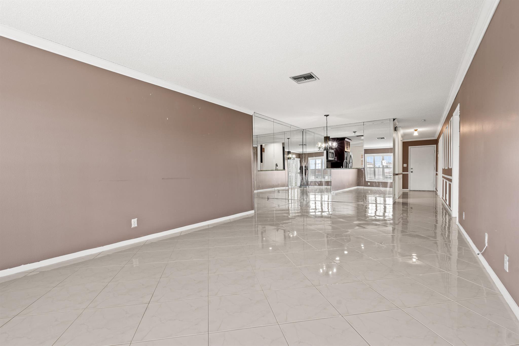 PALM GREENS AT VILLA DEL - Residential Lease