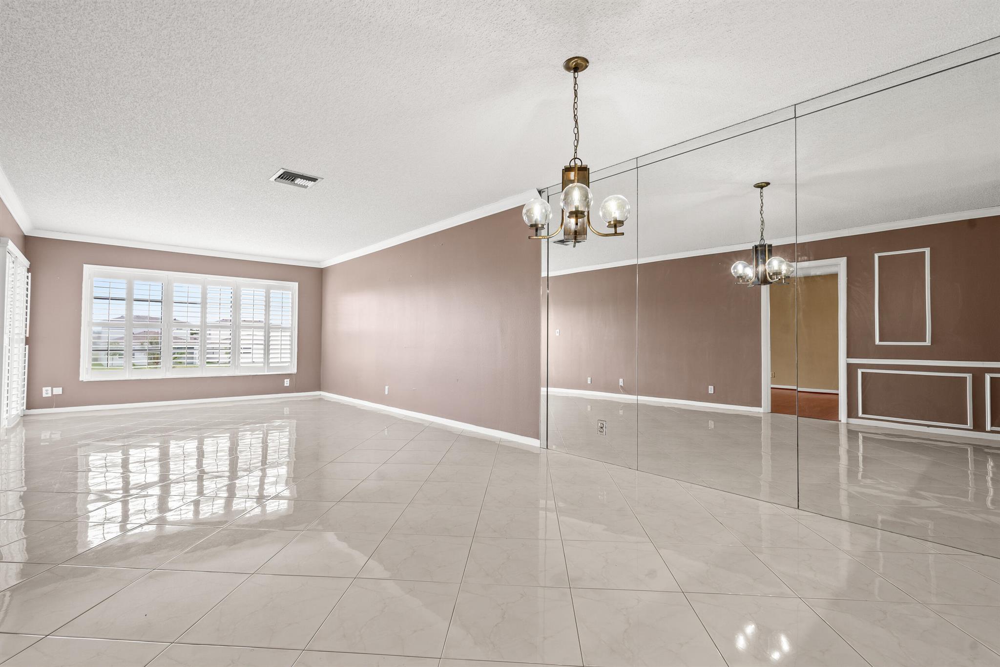 PALM GREENS AT VILLA DEL - Residential Lease