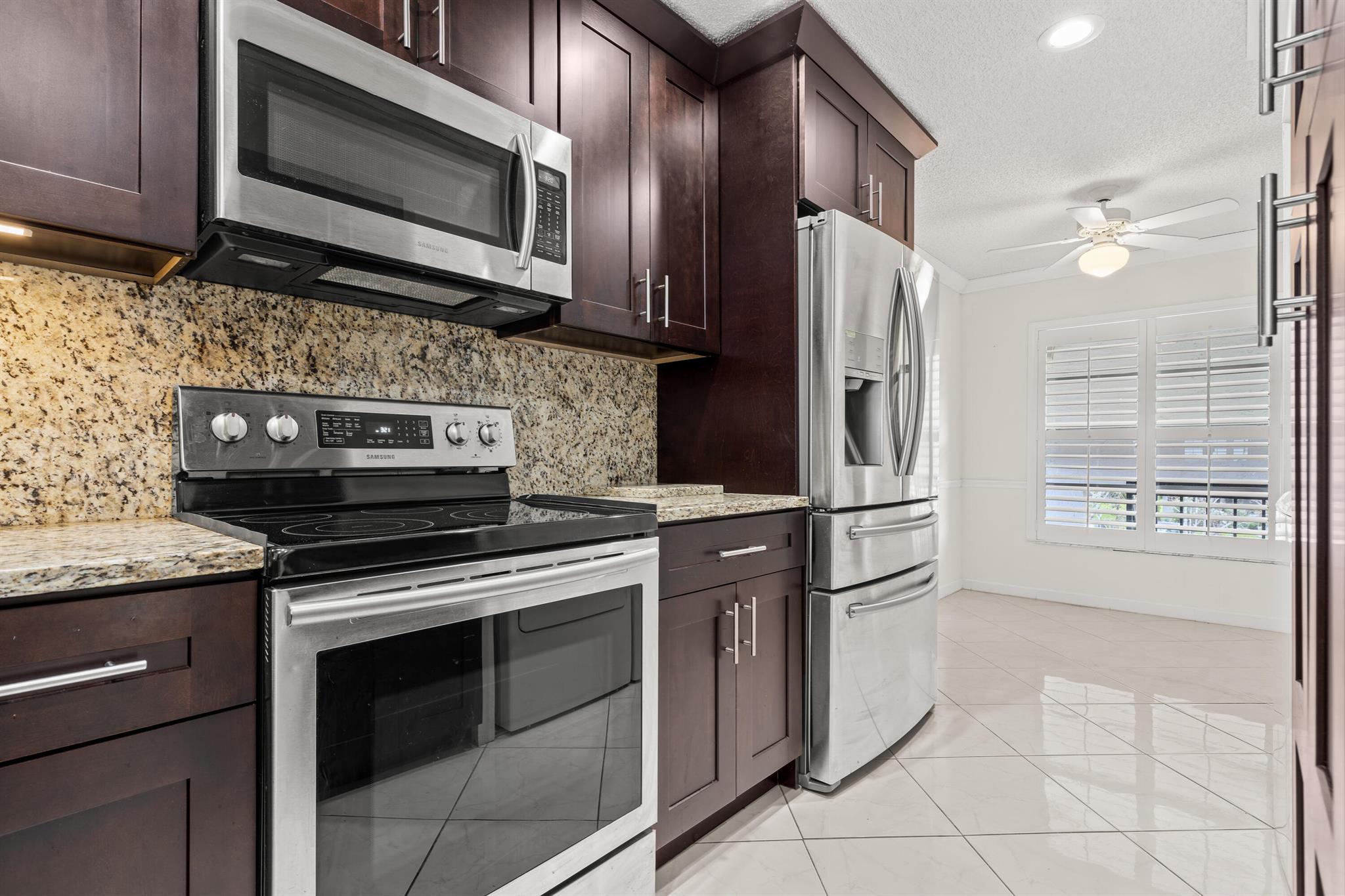 PALM GREENS AT VILLA DEL - Residential Lease