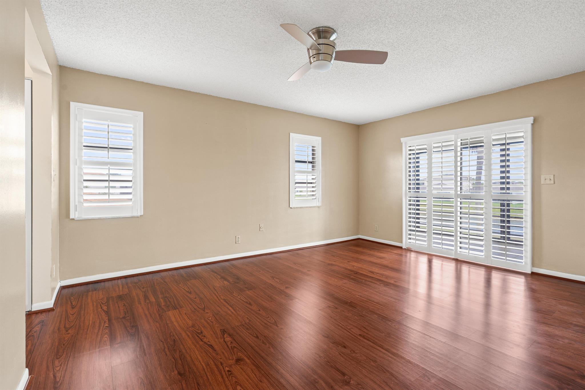 PALM GREENS AT VILLA DEL - Residential Lease