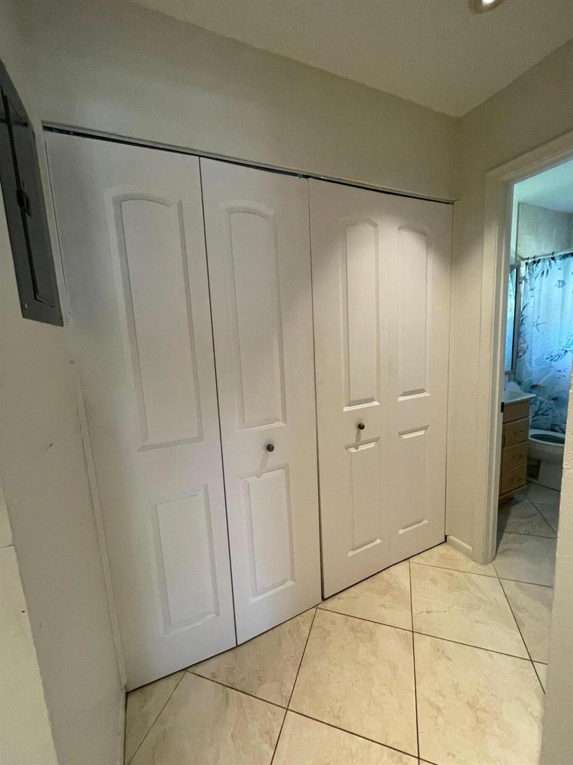 SHADYWOODS PH ONE - Residential