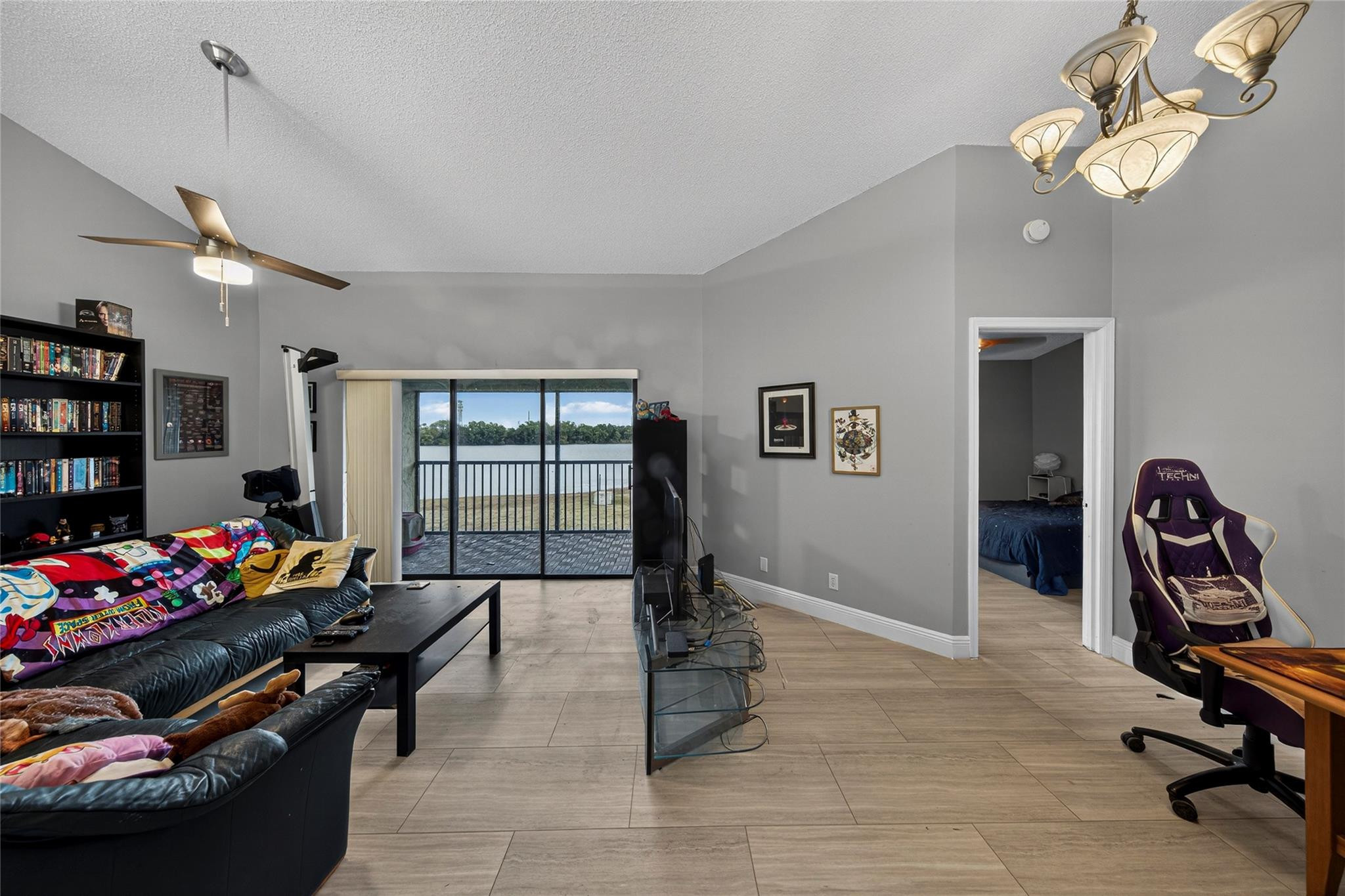 204 Lincoln Court 204