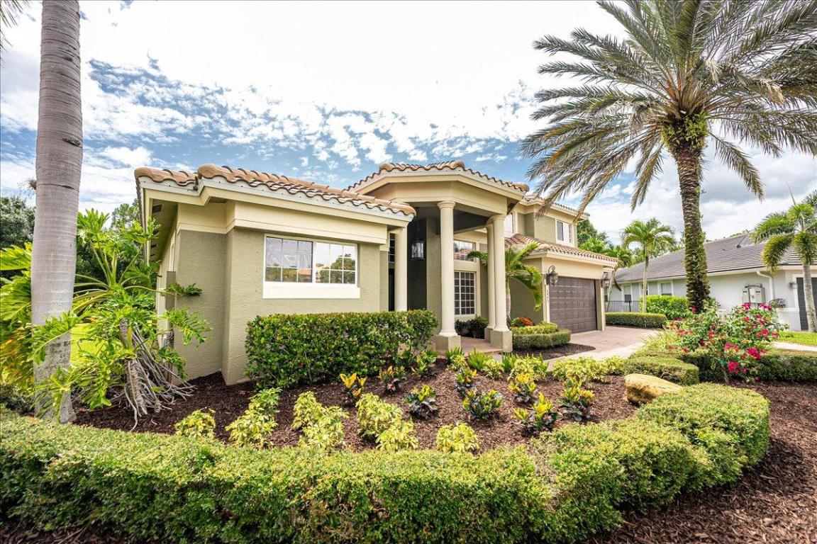 5045 SW Saint Creek Drive