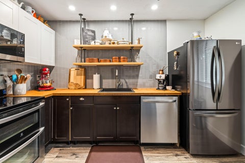 Tiny photo for 9511 NW 2nd Place, Coral Springs, FL 33071 (MLS # B26087177)