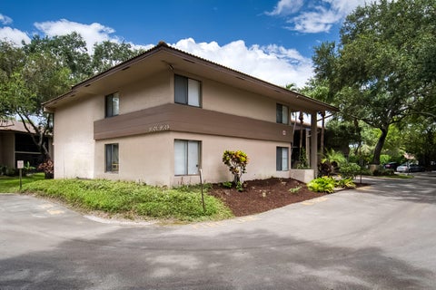 Tiny photo for 9511 NW 2nd Place, Coral Springs, FL 33071 (MLS # B26087177)