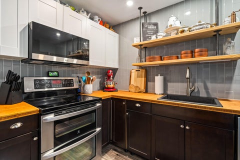 Tiny photo for 9511 NW 2nd Place, Coral Springs, FL 33071 (MLS # B26087177)