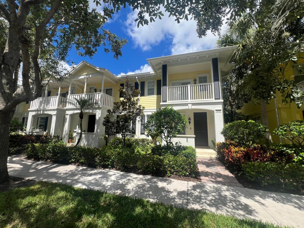 Photo of 3240 W Community Drive, Jupiter, FL 33458 (MLS # R10999757)