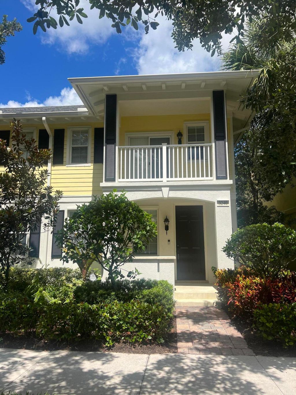 Photo of 3240 W Community Drive, Jupiter, FL 33458 (MLS # R10999757)