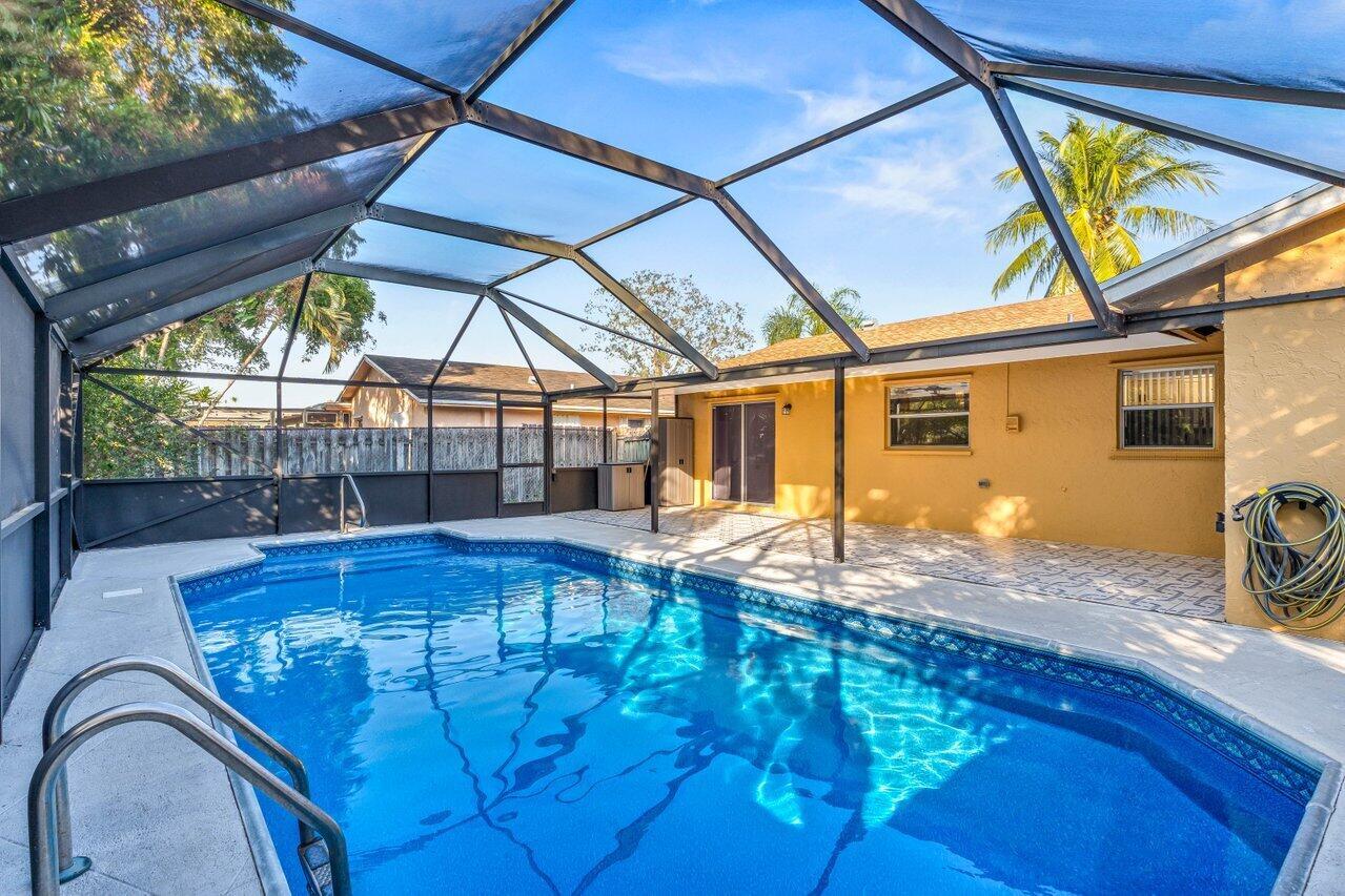 WILLOWS THE FIRST ADD - Residential Lease