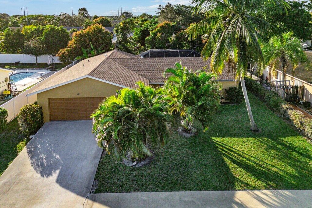 Photo of 179 Dove Circle, Royal Palm Beach, FL 33411 (MLS # R11141559)